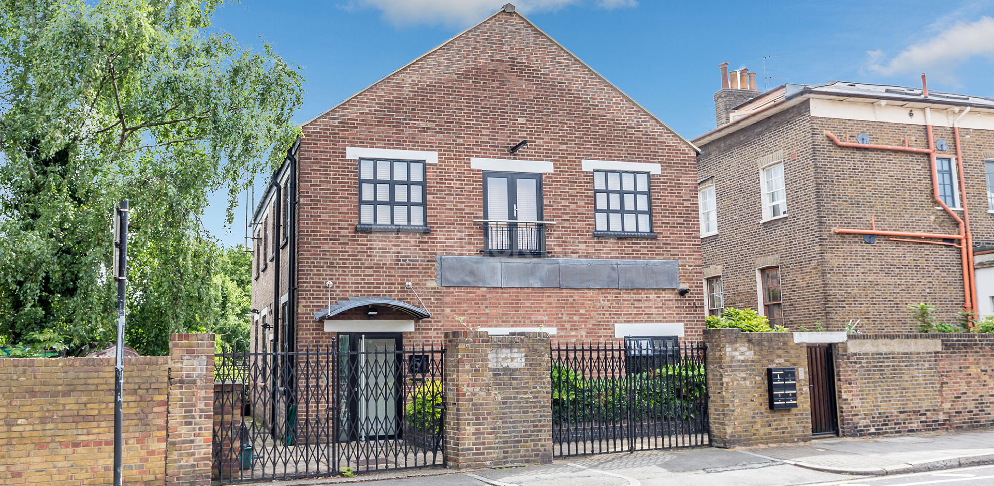 			LET!, 2 Bedroom, 1 bath, 1 reception Flat			 Hertslet Road, HOLLOWAY N7